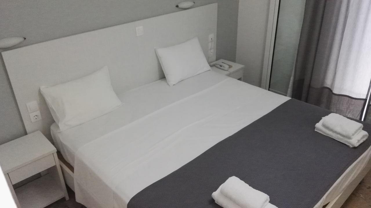 Hotel Finikas Methóni Eksteriør bilde